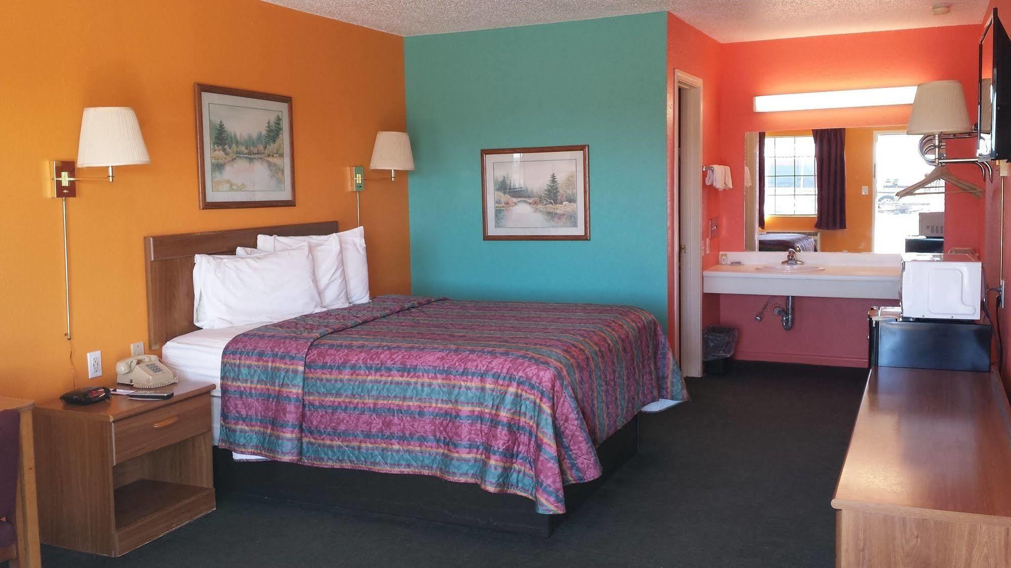 Morning Star Inn Anson Bagian luar foto